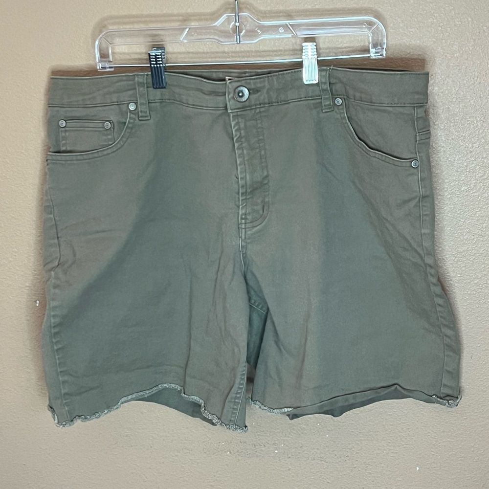 Faded Glory Olive Green Colton Stretch Bermuda Shorts - Size 18W